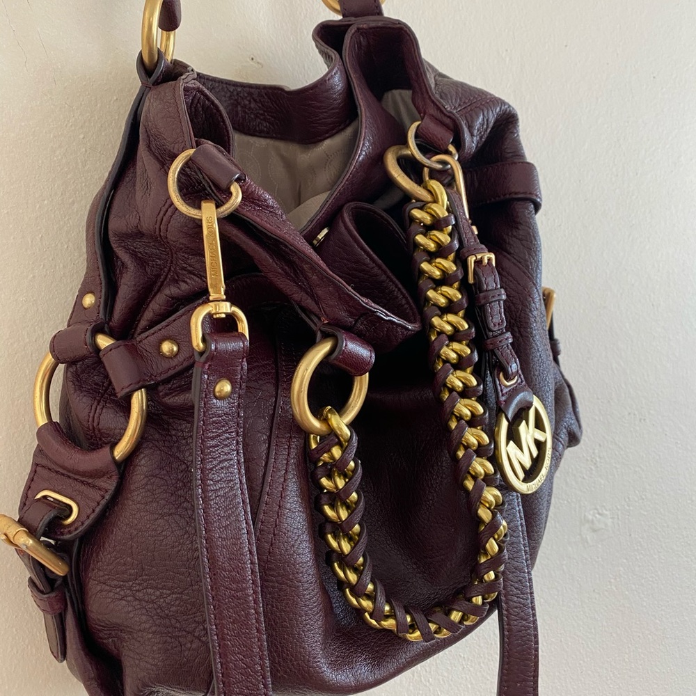 Beautiful 🔥Michael Kors handbag!